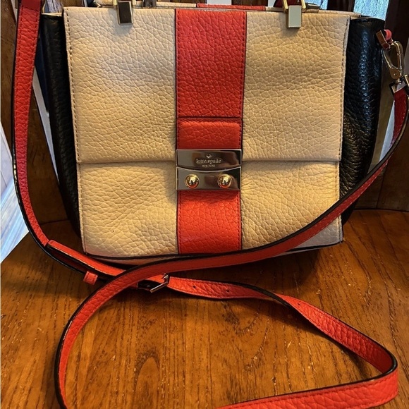 kate spade Handbags - Kate Spade Chelsea Square Bennett Crossbody Bag